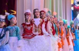 Жітіқарада Ұлттық киім күніне арналған «Ұлттық сана-сезім» атты  сән көрсетілімі өтті