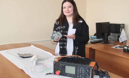 Здесь случайных людей не бывает