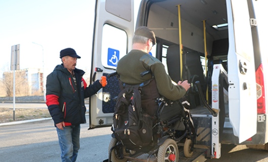 Люди рядом с нами