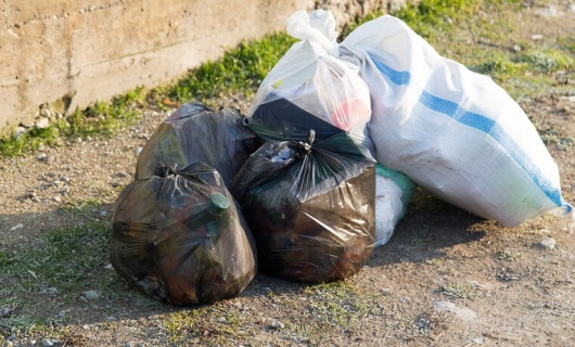 Проблему по вывозу мусора в старой части города обещают решить