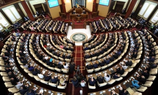 Однопалатный Парламент: что может измениться после реформы Президента – новая статья Маулена Ашимбаева