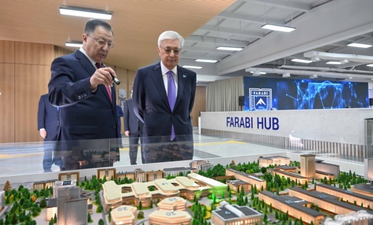 Глава государства посетил Казахский национальный университет имени аль-Фараби